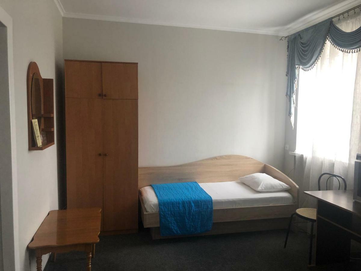 U Fedora Hotel Oleksandriia ภายนอก รูปภาพ